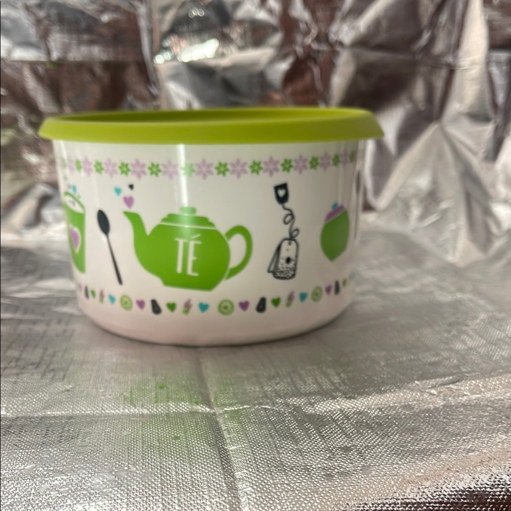 Green Tea-Themed Kitchen Storage Bowl